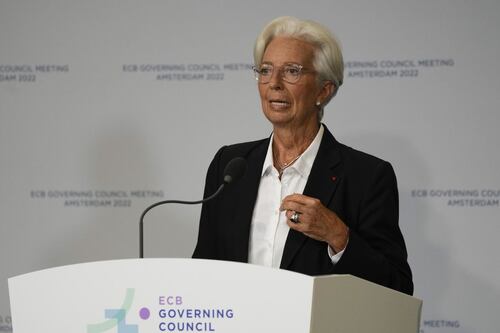 Perché la Bce alza i tassi, così l'Unione Europea rischia di strozzarci