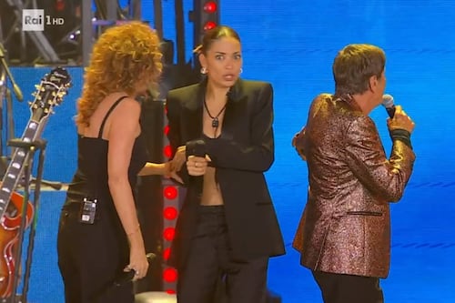 Italia loves Romagna, Elodie fa scena muta: nel momento clou cala il gelo sul palco