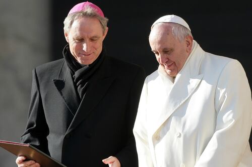 Vaticano, Padre Georg rischia il posto