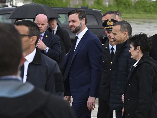 J.D. Vance atterrato a Roma. La Pasqua tra politica e fede: il programma