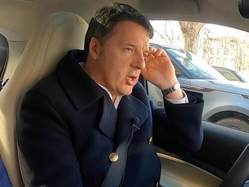 Destra-sinistra, il viaggio folle di Renzi