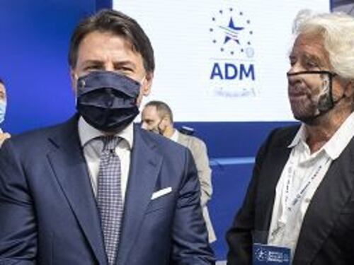 Salta il nuovo statuto, scontro totale Grillo-Conte