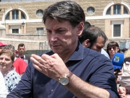 M5s, ora Conte rischia: "Non sei il Re Sole", grillini scatenati dopo la debacle