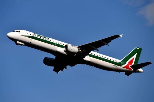 L’ALITALIA AGLI ITALIANI