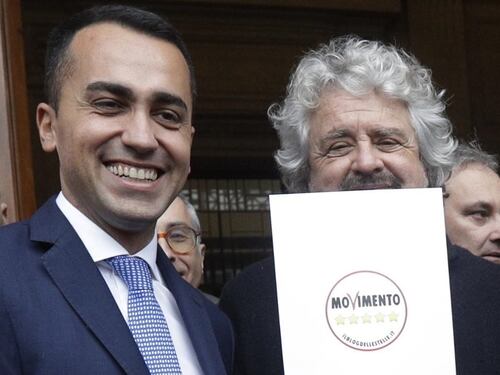 Luigi Di Maio, ritorno al veleno: "Grillo non usa il suo potere? Ha 300mila buone ragioni"