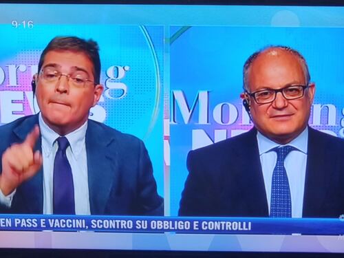 Capezzone asfalta Gualtieri, rissa brutale sul green pass. "Non ha capito nulla del Covid e ora..."