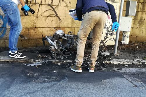 Bruciato lo scooter del minisindaco Ciaccheri: "Non mi fermeranno"
