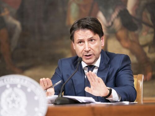 Giuseppe Conte interrogato per tre ore. La pm Rota dal premier per le zone rosse