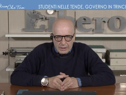 L'aria che tira, Conte tra le tende? Sallusti lo sotterra: "A calci nel sedere"