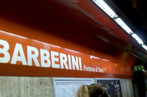 Metro A nel caos: chiuse le stazioni Barberini e Spagna