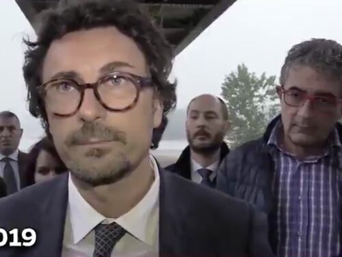 Oggi non ricorda? Quando Toninelli diceva: i porti chiusi anche merito mio
