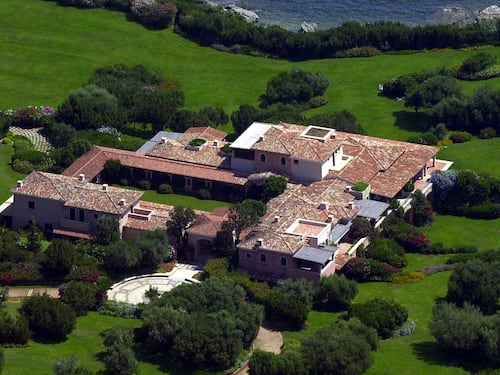 Sardegna, Villa Certosa vicina alla vendita. Chi è l’acquirente della storica residenza estiva di Berlusconi