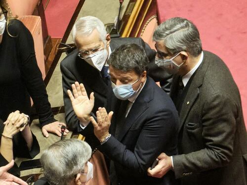 Renzi allo scoperto: non si andrà al voto. E svela il flop dei responsabili: l'unica che ha detto sì a Conte...