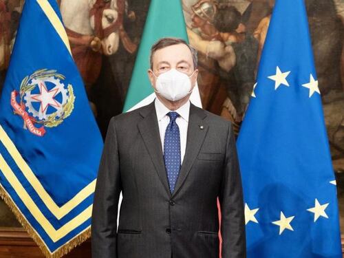 Il capolavoro in tre mosse di Draghi. Colpisce duro senza dire una parola