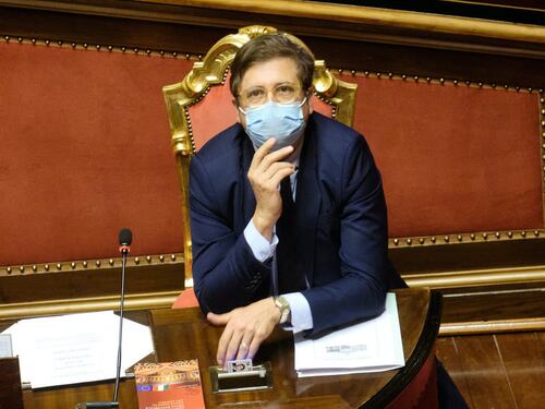 Scandalo Oms-Italia, i dubbi di Sileri sul piano pandemico. L'interrogazione a Speranza la fa il viceministro