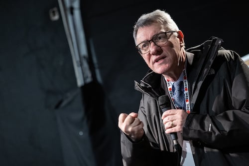 Landini sostituisce l'opposizione: "Il governo racconta bugie, aumentano i precari"