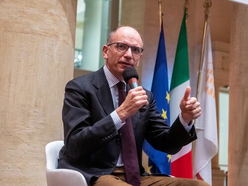 Dopo il pasticciaccio di Conte ora Enrico Letta è solo nella partita del Quirinale