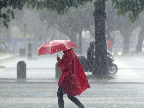 Pioggia e temporali. A Roma scatta l'allerta