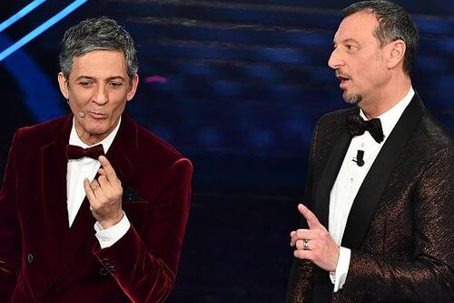 Amadeus e Fiorello fanno a pugni. Lamborghini scenografica
