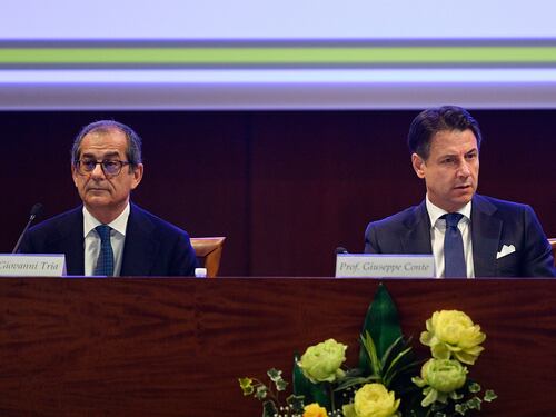 La commissione Ue boccia la manovra economica