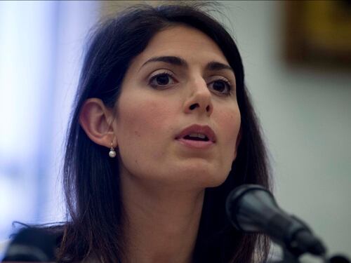 Un anno di Raggi in 32 pagine, lo speciale de Il Tempo