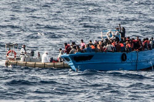 Migranti naufragano al largo della Sardegna. Un morto e dieci dispersi