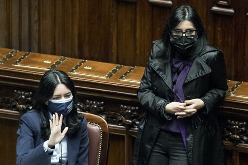 Il governo pensa alle poltrone. Nel rimpasto fantasma rischiano le ministre
