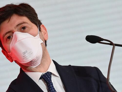 Zone rosse, Speranza gela tutti. La variante inglese? Ormai è dominante