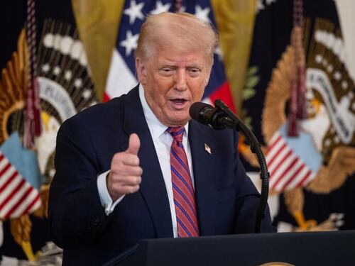 Iran, il piano di Trump per far uscire le 600 navi bloccate nel Golfo Persico