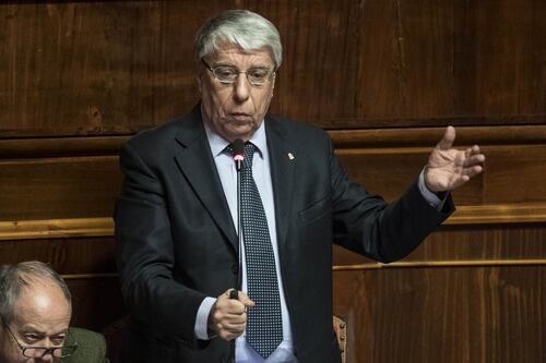 Fine vita, Giovanardi: "La morte non può essere disciplinata da una legge"