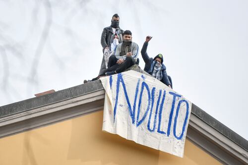 Coronavirus, carceri in rivolta. Da Milano a Palermo scoppia l'inferno