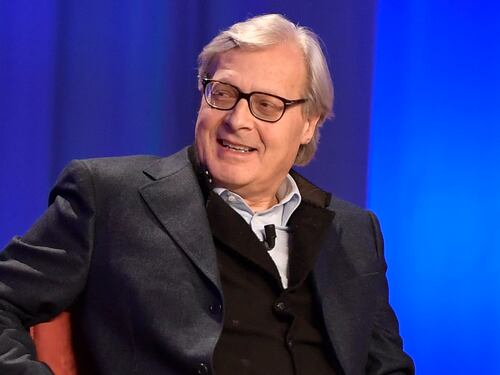 Cittadinanza onoraria, così tra Liliana Segre ed Ezio Greggio spunta Sgarbi