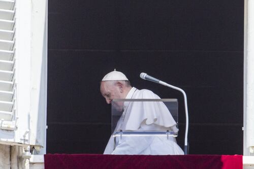 Giallo in Vaticano sul caso Hong Kong: mistero sulla frase del Papa cancellata