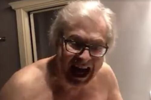 Vittorio Sgarbi, sbrocco totale in hotel: "Ladri, mi avete rotto i c..." Con chi ce l'ha