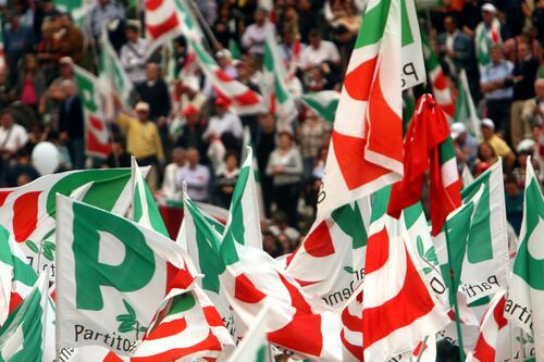 Se il Pd si vergogna del simbolo Pd