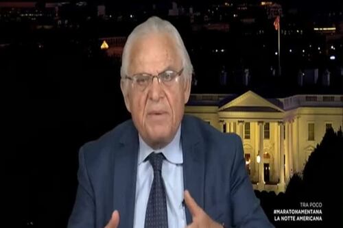 Trump, la profezia di Luttwak: “Questo accanimento lo favorirà alle elezioni. Giuria politicizzata”