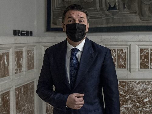 Il capolavoro di Renzi. Le suona a Zingaretti e Conte torna a casa
