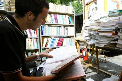 Coronavirus, gli italiani scelgono l'epidemia anche nei libri