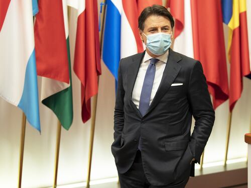 Governo, basta rimpastarne uno solo: via alle grandi manovre per cambiare il premier Conte