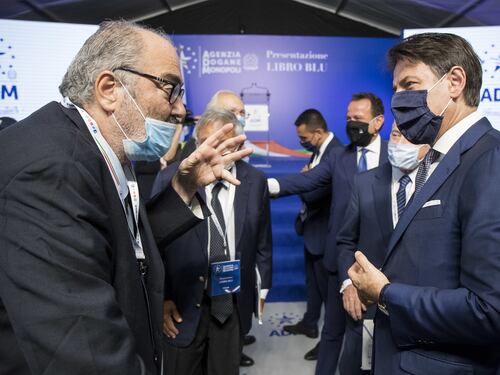 Il Pd è alla canna del gas senza Conte: “Per competere con la destra è necessaria l’alleanza con il M5S”