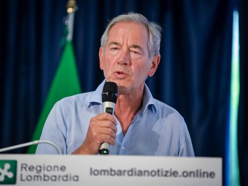 Roma, Guido Bertolaso dice no a Carlo Calenda: non sono un numero due