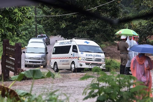 Thailandia, salvi i ragazzi e l'allenatore: dopo 17 giorni nella grotta l'incubo è finito