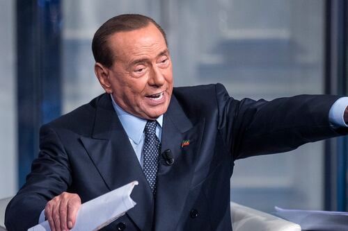 Berlusconi lancia Altra Italia: appello al centro moderato