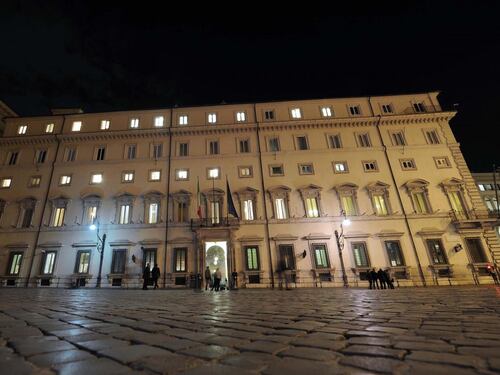 Decreto agosto, più rate per tasse: 400 milioni alla ristorazione e spunta il fondo casalinghe