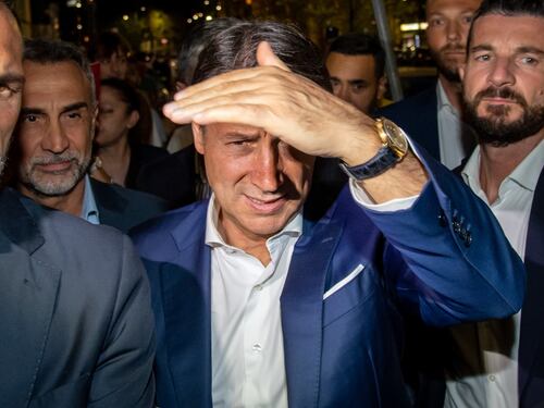 Battaglia sul reddito, Giuseppe Conte strumentalizza anche la povertà
