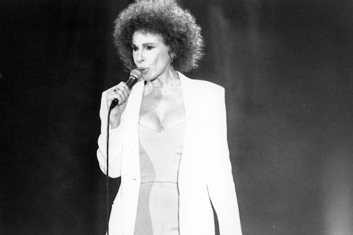 Ornella Vanoni, il mondo dello spettacolo e la politica la ricordano. Meloni: “Artista unica”