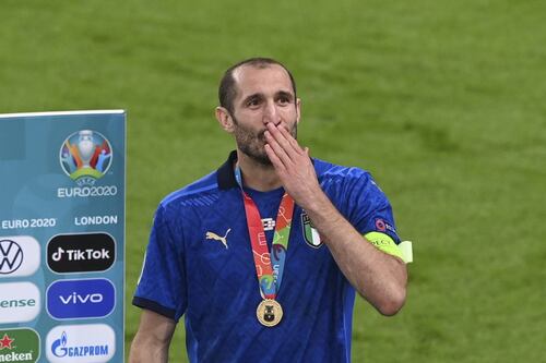 Euro2020, il Pd è spaccato su tutto. La confessione sull'Italia: "Chiellini? Vince chi non si inginocchia"