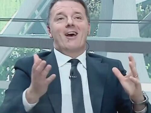 Piazzapulita, Corrado Formigli a valanga contro Matteo Renzi: in studio lo fanno a pezzi