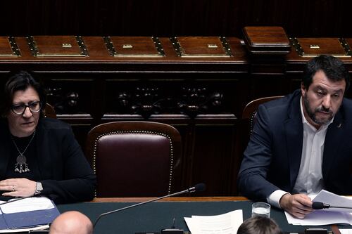 Scontro totale Lega-M5s. Un tweet della Trenta scatena l'inferno