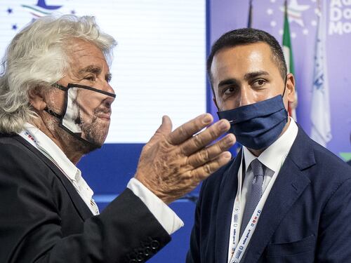 La scissione del Movimento costa cara a Beppe Grillo: ecco i contratti di consulenza che saltano